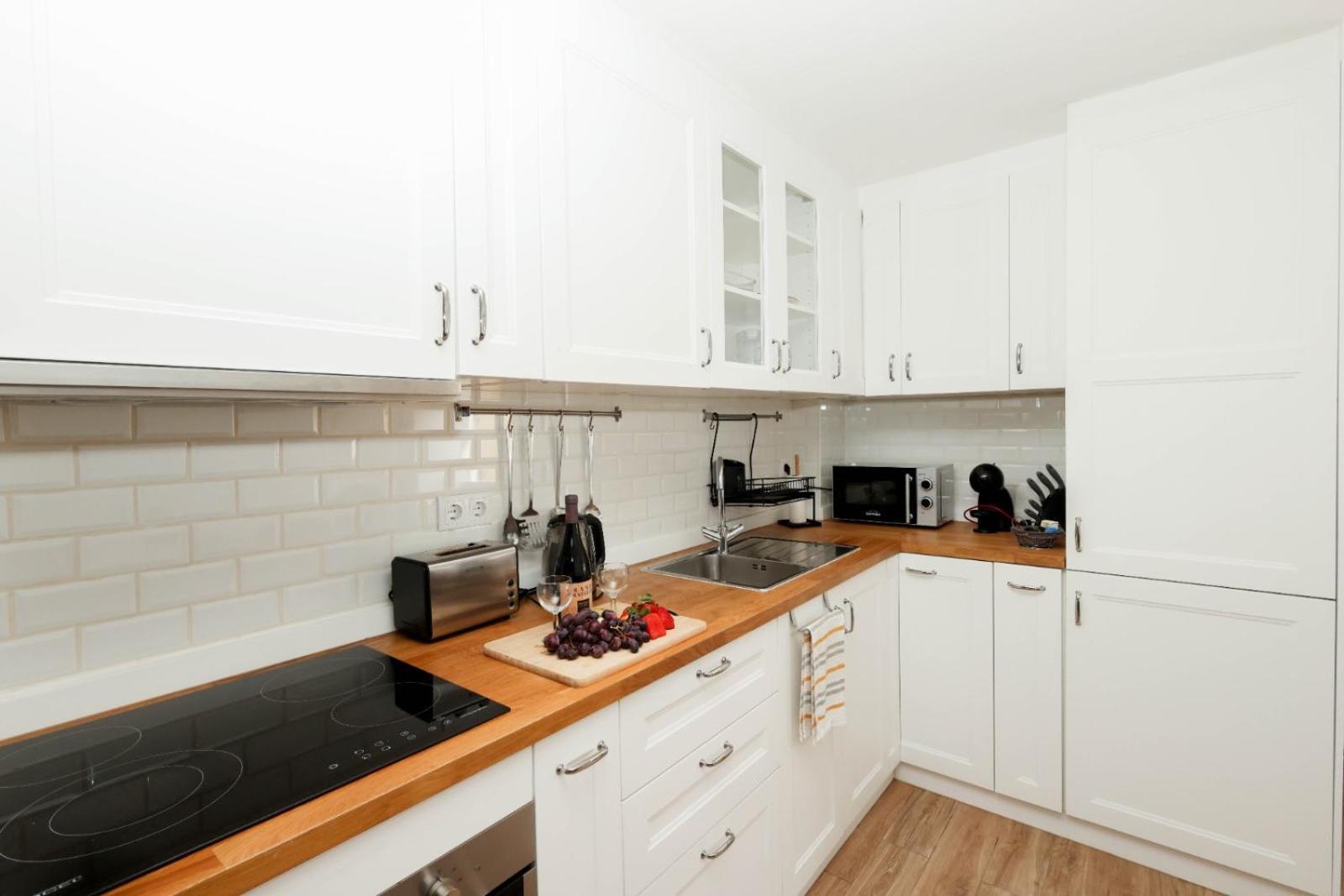 Nayjay Staycation Apartment